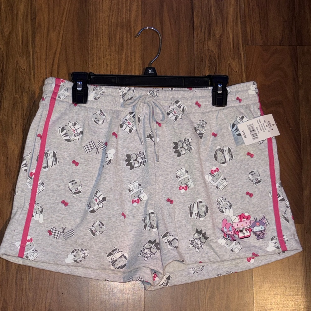 Sanrio Gray and Pink Women's Shorts